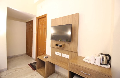 Salt Lake Villa | Market Area, 5 Mins to the Nicco Park & City Centre 1