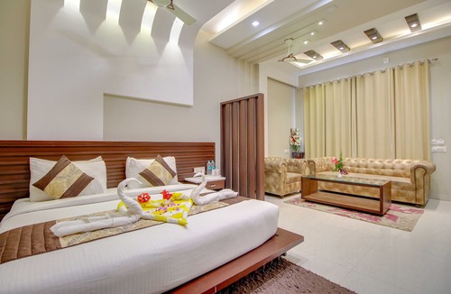 Garjia Hotel | Maulik Mansion Resort