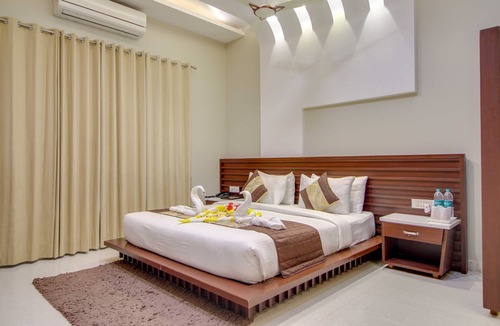 Garjia Hotel | Maulik Mansion Resort