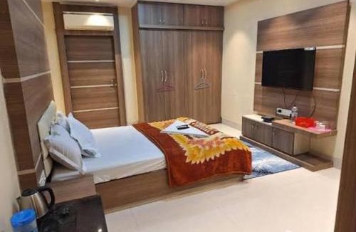 Kalighat House | Mavenoak Dreams B&B