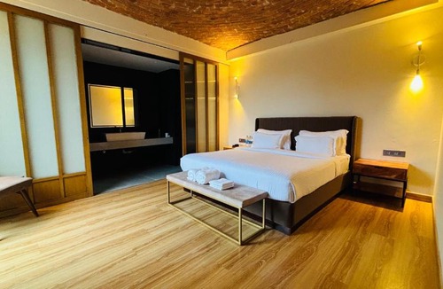 Badami Resort | Mavi Retreat