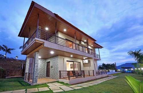 Lonavala Villa | Mayank Farm - Valley View Pool Villa