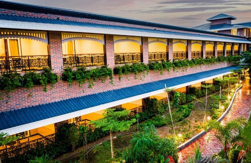 Jharsuguda Hotel | Mayfair Oasis Resort & Convention