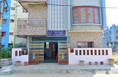 Anekal Apartment | Mayur Shines/spacious 5-bedroom apartment in cool Jigani with AC, WiFi, fitness