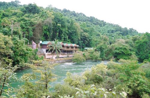 Mahe Resort | Mazhavilkadu ForestResort & Restaurant