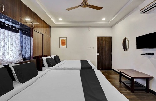 Nellore Hotel | MEDI KONDA GRAND