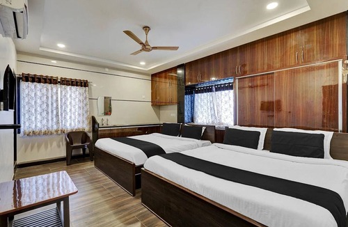 Nellore Hotel | MEDI KONDA GRAND