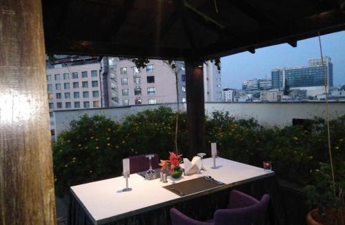 Bangalore City Center Apartment | Melange Astris