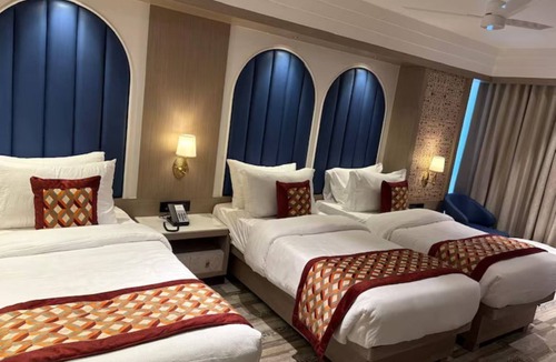 Airoli Hotel | Melior Inn