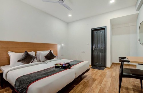 Nagavara Hotel | Memorable stay with Modern Design Artwork Rooms