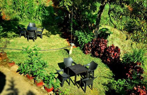 Machutar Villa | MERIDIAN VILLA - Besides Valley View with Swimming pool & Strawberry Farms