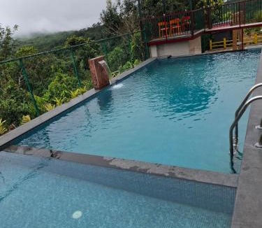 Elappara Hotel | Merjin's Paraiso