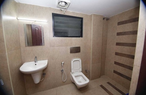 Ernakulam South Hotel | Metro Cochin Business Hotel