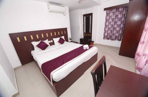 Ernakulam South Hotel | Metro Cochin Business Hotel