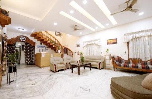 Kaloor House | Metropolitan Serviced Villa