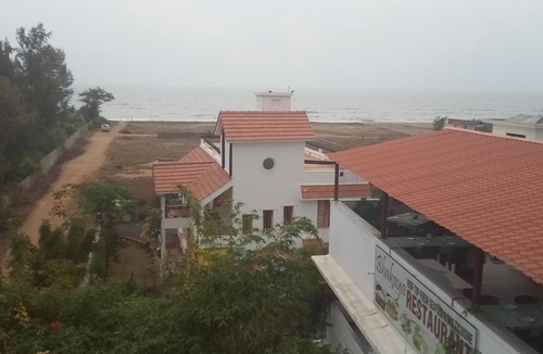 Mahabalipuram Beach Hotel | Meya Beach Walk Hotel