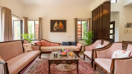 Bissar Akbarpur Villa | MiAmor by The StayCationer