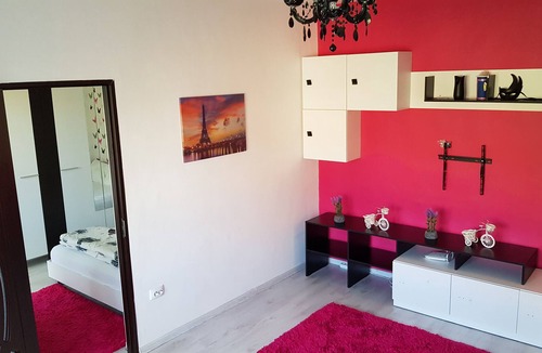 Oradea Apartment | Michael's apartment!