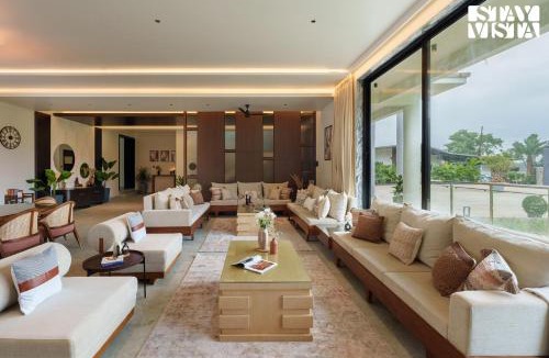 Karjat Villa | Middle Earth by Vieda - Part of StayVista with Pool