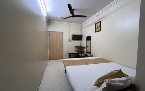 Girgaon Hotel | Milan Guest House