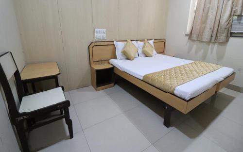 Girgaon Hotel | Milan Guest House