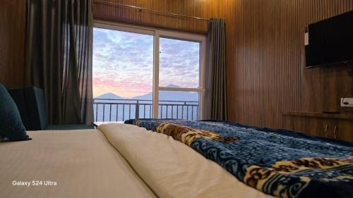Kanatal Hotel | Milan Home Stay