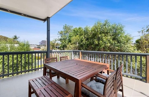 Tomakin House | Mindil Arch Walk to 3 Beaches & River