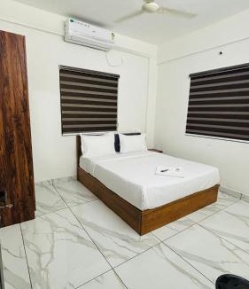 Alwaye Hotel | MIRACLE inn NEAR AL-AMEEN COLLEGE