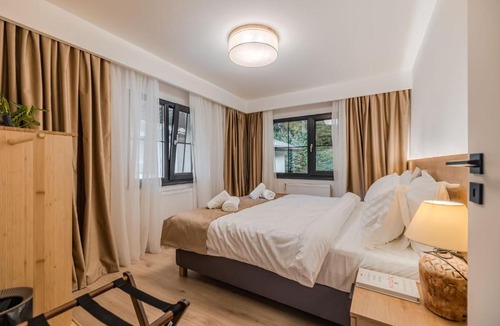 Scorteni Villa | Mislea 13 - Private Luxury Retreat
