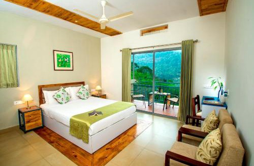 Iruttukanam House | Mistletoe Munnar Homestay & Cafe