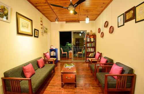Iruttukanam House | Mistletoe Munnar Homestay & Cafe