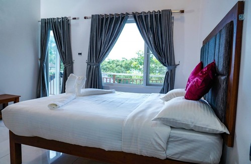 Chithirapuram Bed & Breakfast | Misty Bush Munnar - Deluxe Double Room