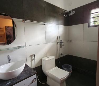 Peermade House | Misty cloud homestay