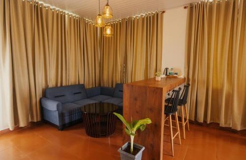 Chinnakanal Resort | Misty Courtyard Resort