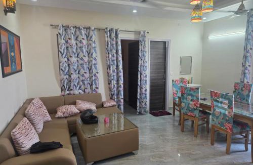 Bullawala Apartment | Misty Retreats