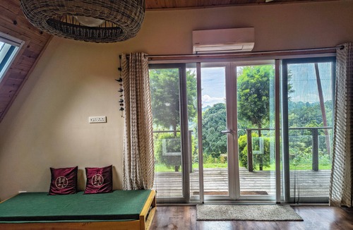 Bullawala Cottage | Mistywood Cottages With Valley View by Homeyhuts