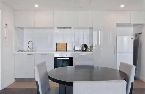 Milton Apartment | ML1306AB Milton1306: 2 Bedroom 2 Bathroom