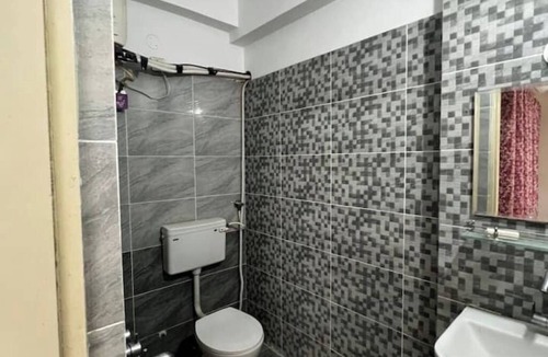 Begumpet Apartment | Modern 2-Bedroom Furnished Apartment – Prime Location