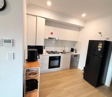 Gillieston Heights House | Modern 2 Bedroom Retreat at Gillieston Heights