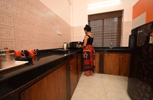 Calangute Apartment | Modern 2BHK near Baga Beach Easy Access to Cafes & Restaurants - by StayNomad