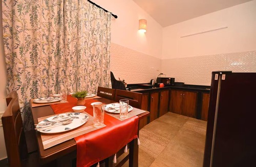 Calangute Apartment | Modern 2BHK near Baga Beach Easy Access to Cafes & Restaurants - by StayNomad