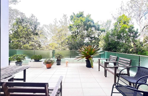St Ives Apartment | Modern 2BR Apt in St Ives | Huge Balcony & Pet Friendly | Walk to Shopping Mall