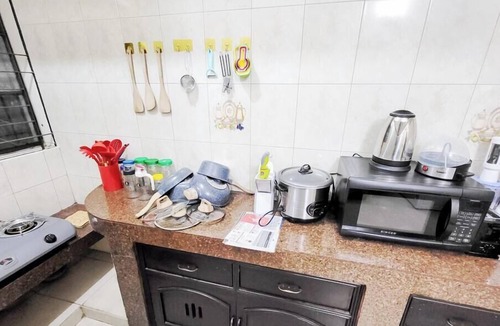 Dhaka Apartment | Modern 2BR in Elite DOHS Baridhara – Secure, Quiet & Stylish
