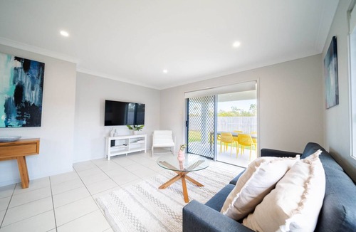 Burdell House | Modern 4BR Retreat | Space & Comfort for All