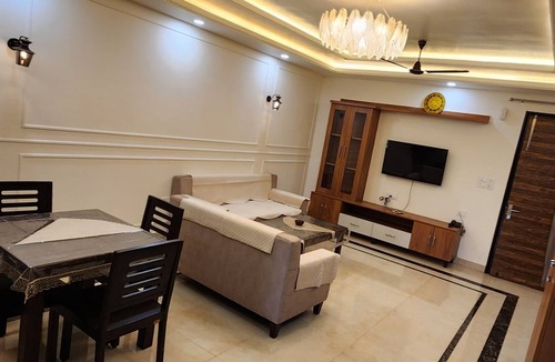 Mayapur Apartment | Modern and Peaceful Apartment in Rishikesh With Stunning Himalayan & Ganga View