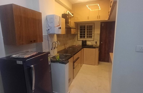 Hyderabad Apartment | Modern & Cozy 2BHK, 2ACs, Fully Furnished, Near IT-Hub