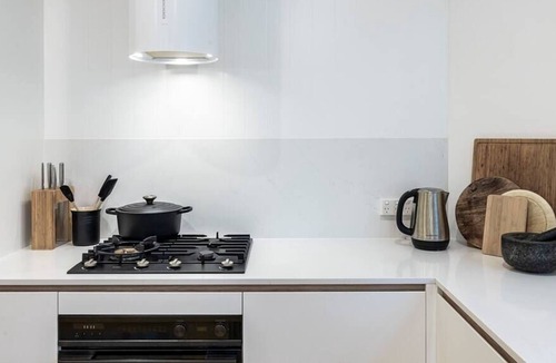 Double Bay Apartment | Modern Double Bay Apartment - 2min Walk To Beach