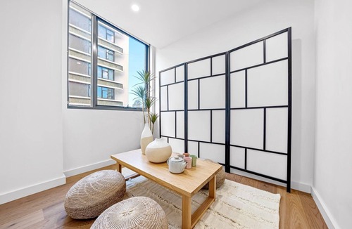 Zetland Apartment | Modern Oasis in Waterloo