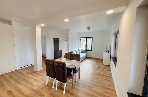 Apahida Apartment | Modern Quiet Apartment - 3min Cluj Airport