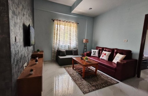 Narasapura Apartment | Modern Stay 2BHK near BLR Airport & Parks